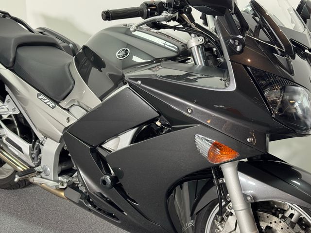 yamaha - fjr-1300