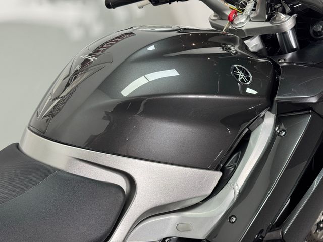 yamaha - fjr-1300