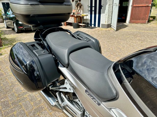 yamaha - fjr-1300