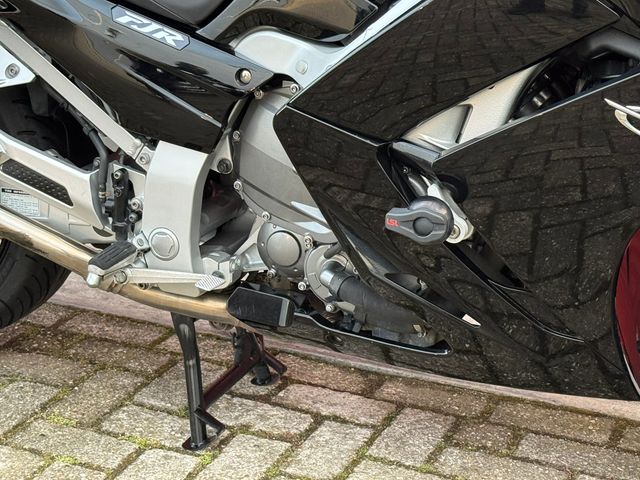 yamaha - fjr-1300