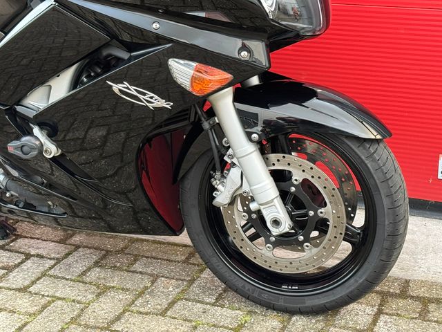 yamaha - fjr-1300