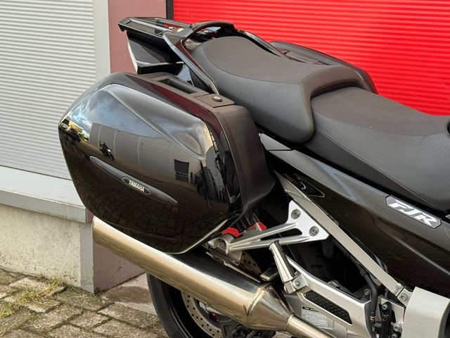 yamaha - fjr-1300