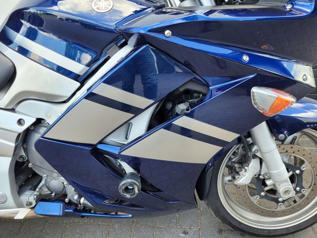 yamaha - fjr-1300
