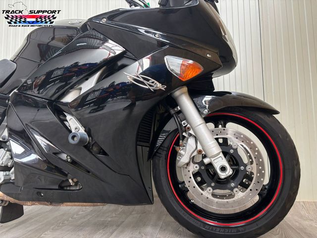 yamaha - fjr-1300