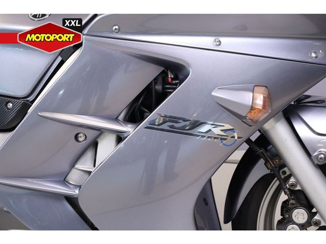 yamaha - fjr-1300