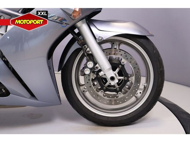 yamaha - fjr-1300
