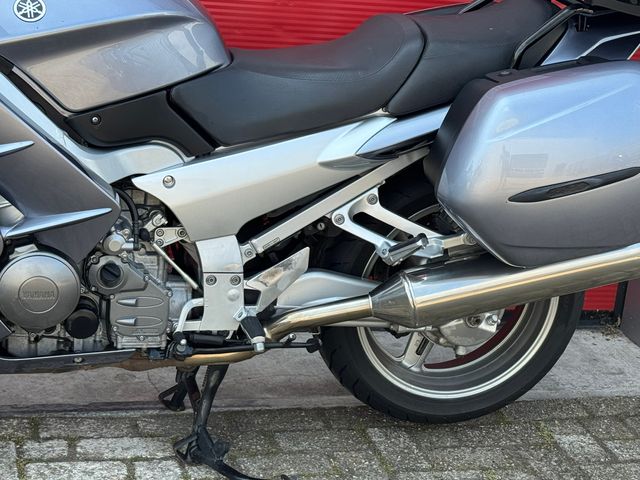 yamaha - fjr-1300