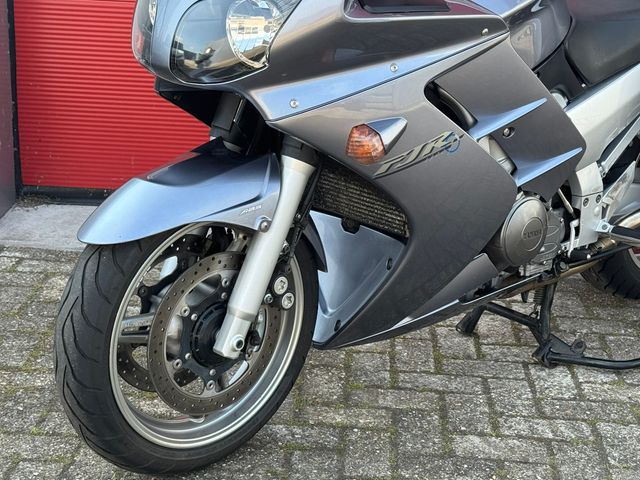 yamaha - fjr-1300