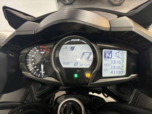 yamaha - fjr-1300-ae