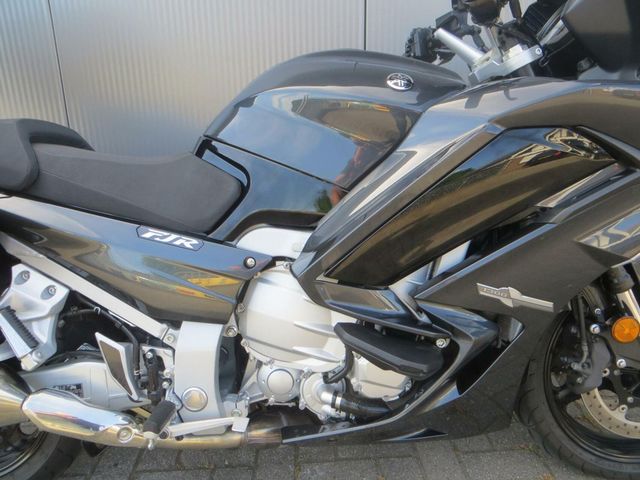 yamaha - fjr-1300-ae