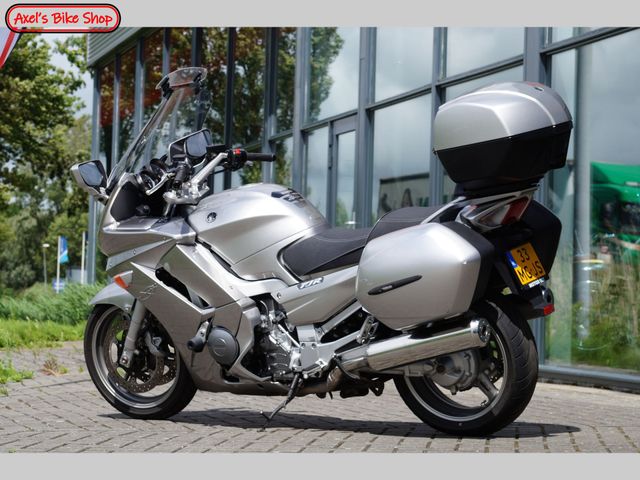 yamaha - fjr-1300-explorer