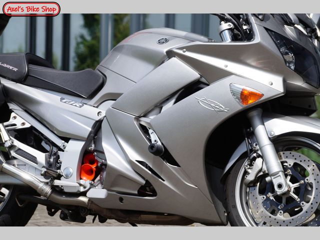 yamaha - fjr-1300-explorer