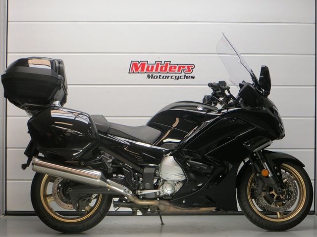 yamaha - fjr-1300-explorer