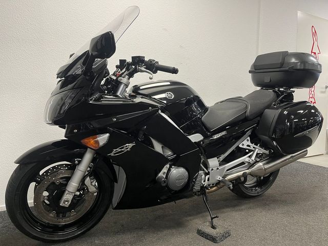 yamaha - fjr-1300-explorer