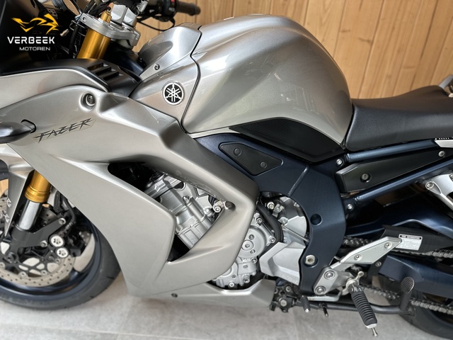 yamaha - fz-1