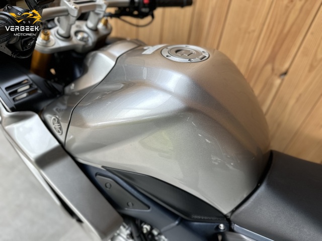 yamaha - fz-1