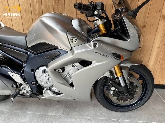 yamaha - fz-1