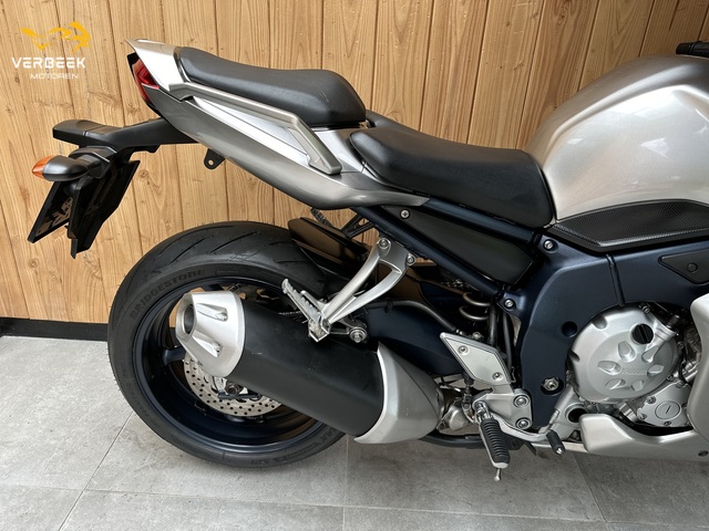 yamaha - fz-1