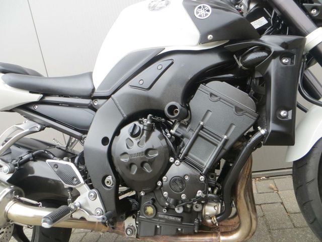 yamaha - fz-1