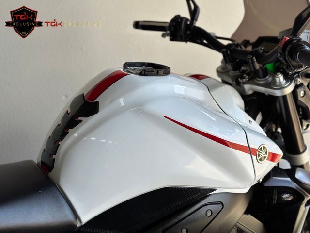 yamaha - fz-1