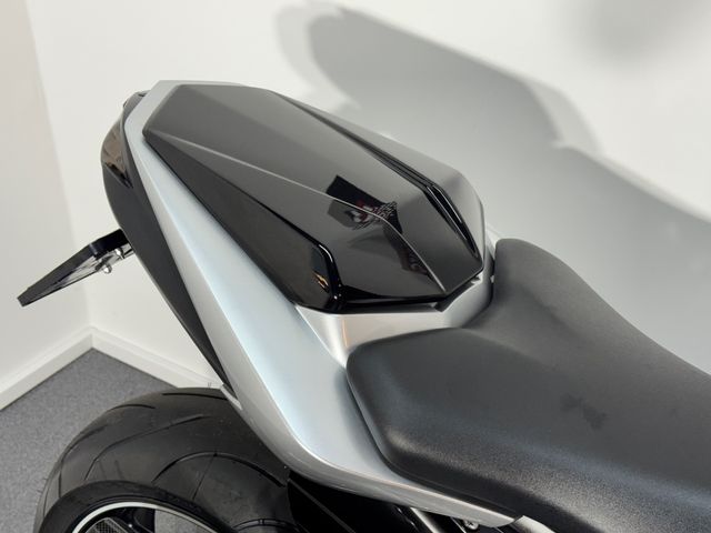 yamaha - fz-1