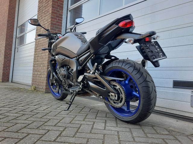 yamaha - fz-8