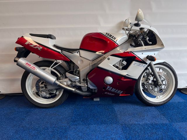 yamaha - fzr-400-rr