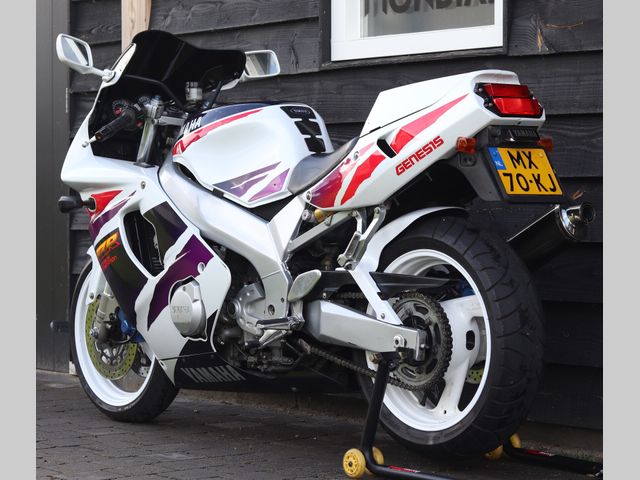 yamaha - fzr-600-r