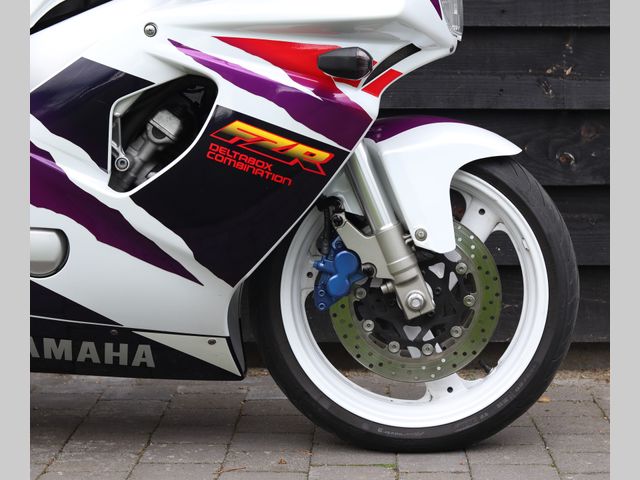 yamaha - fzr-600-r