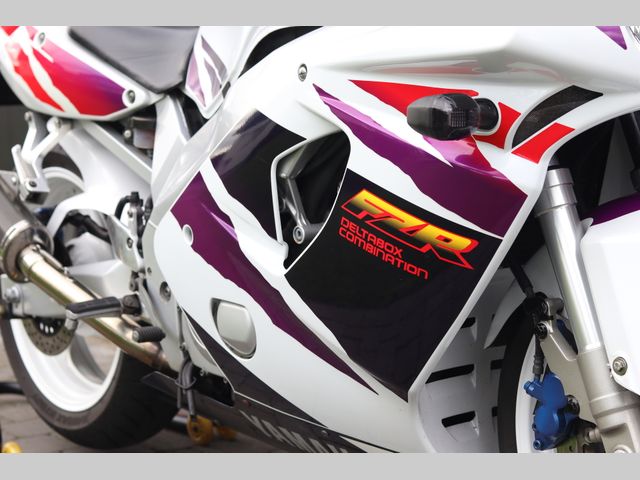 yamaha - fzr-600-r