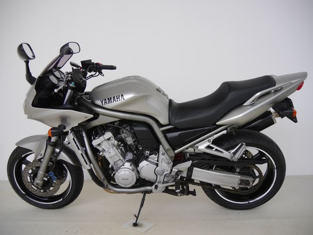 yamaha - fzs-1000--fazer