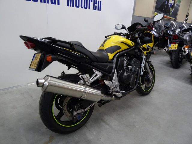 yamaha - fzs-1000--fazer