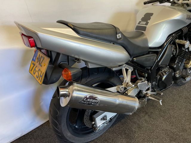 yamaha - fzs-400