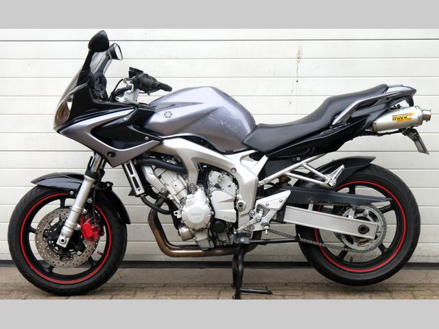 yamaha - fzs-600-fazer