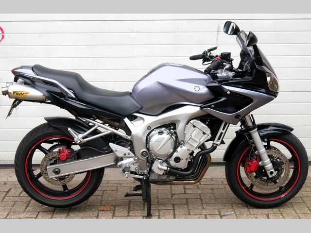 yamaha - fzs-600-fazer