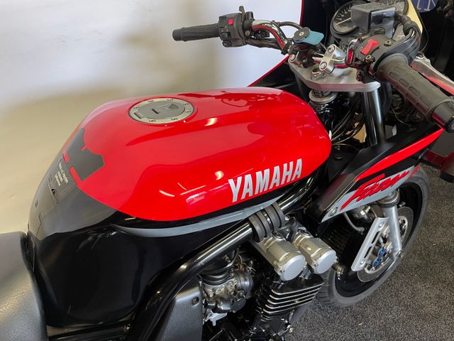 yamaha - fzs-600-fazer