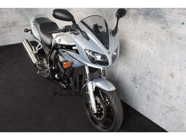 yamaha - fzs-600-fazer