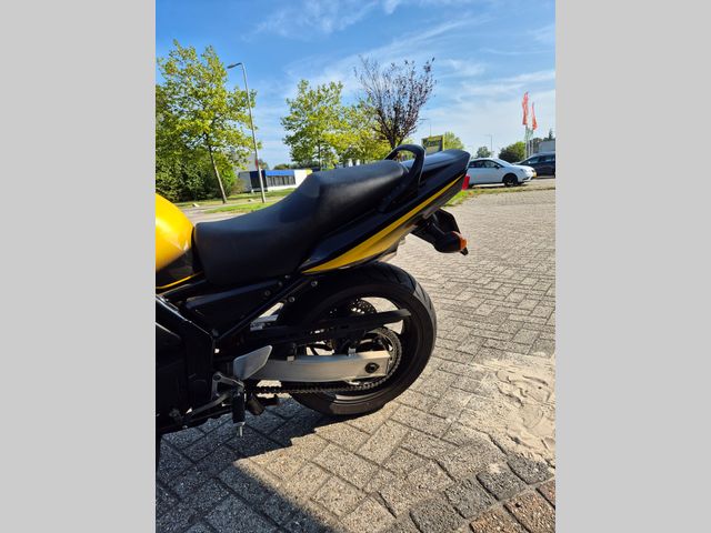 yamaha - fzs-600-fazer