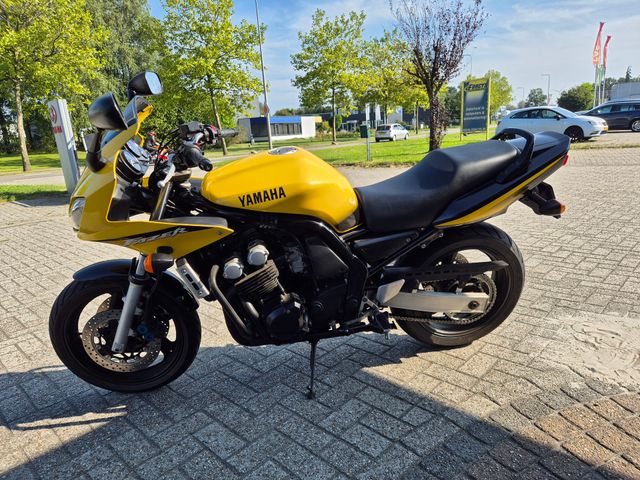 yamaha - fzs-600-fazer