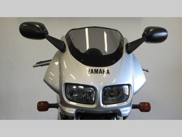 yamaha - fzs-600-fazer