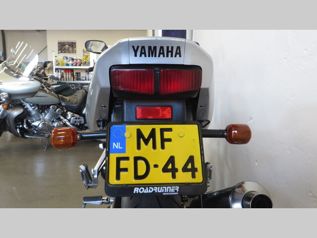 yamaha - fzs-600-fazer