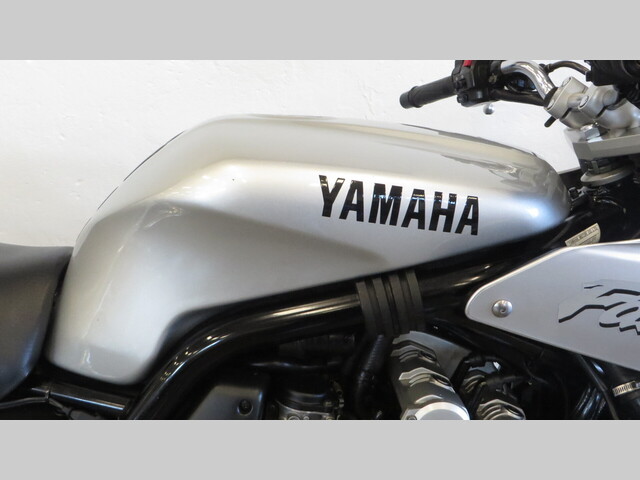 yamaha - fzs-600-fazer