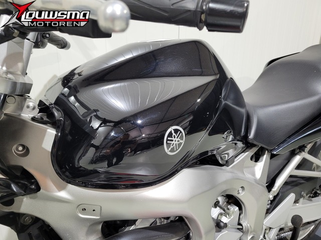 yamaha - fzs-600-fazer