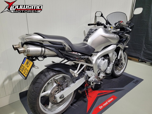 yamaha - fzs-600-fazer