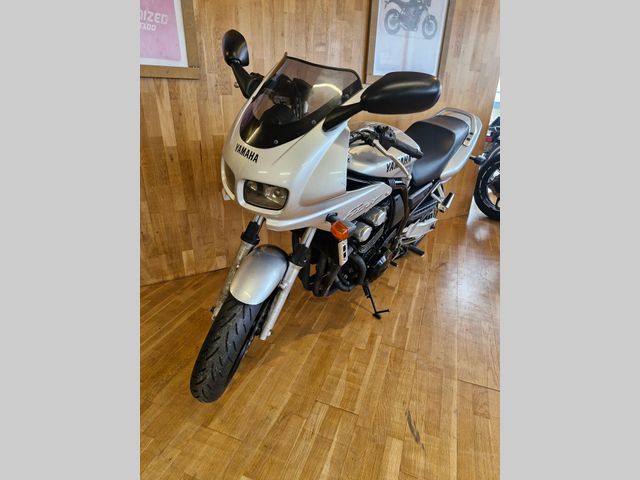 yamaha - fzs-600-fazer