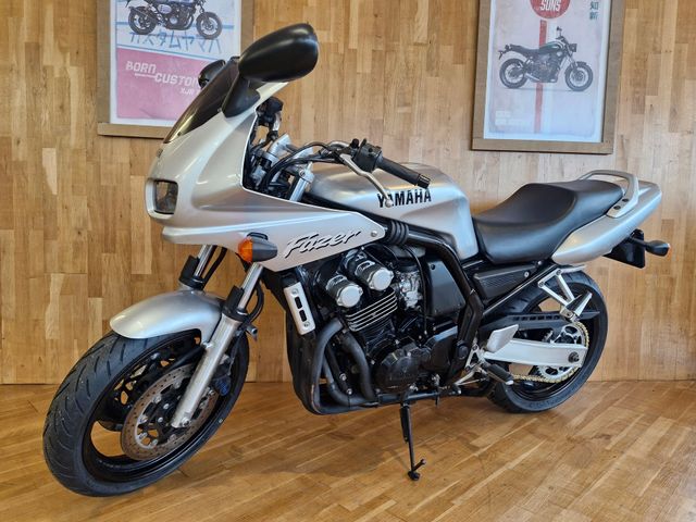 yamaha - fzs-600-fazer