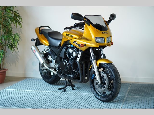 yamaha - fzs-600-fazer