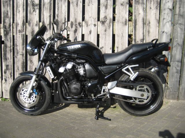 yamaha - fzs-600-fazer