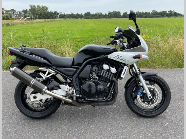 yamaha - fzs-600-fazer