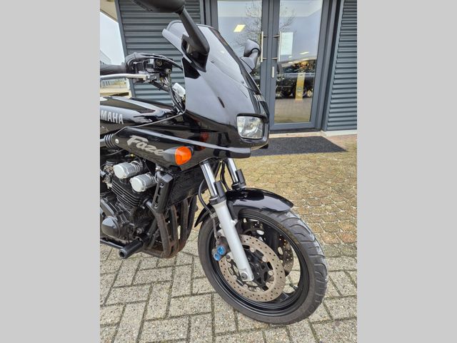 yamaha - fzs-600-fazer